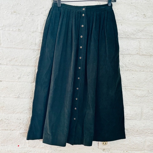 Gorgeous dark green fine corduroy midi skirt from Ralph Lauren from the 80s. But - Picture 12 of 13